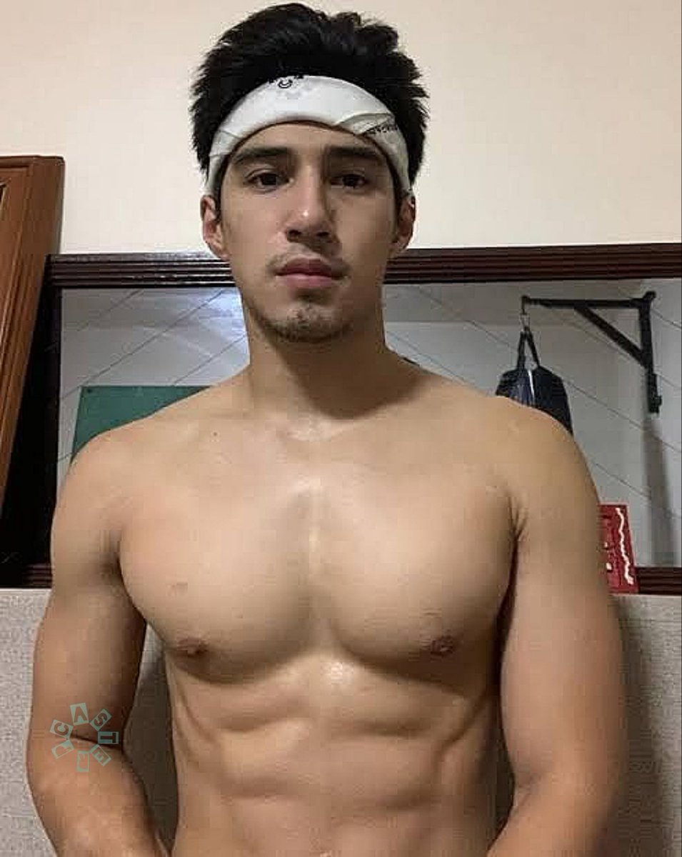 PCaster_'s tweet image. Albie, papindot naman. 👀