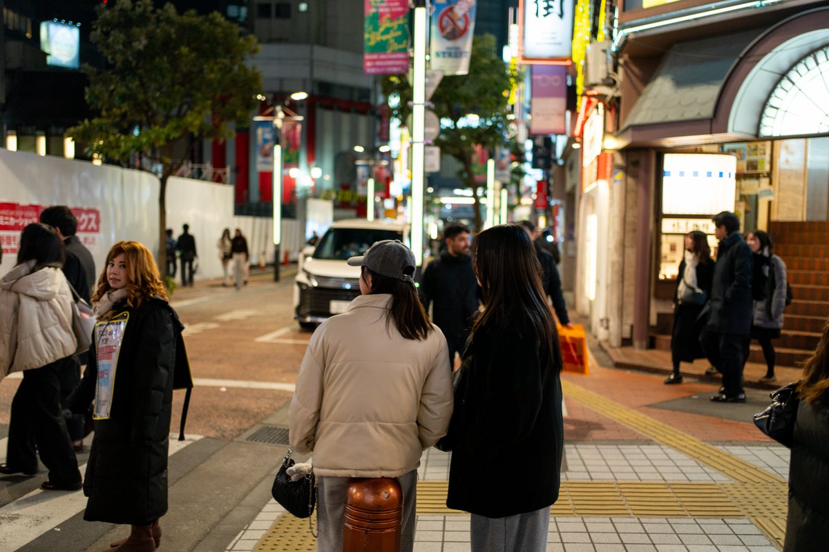 EitoCamera's tweet image. Their life in Shinjuku