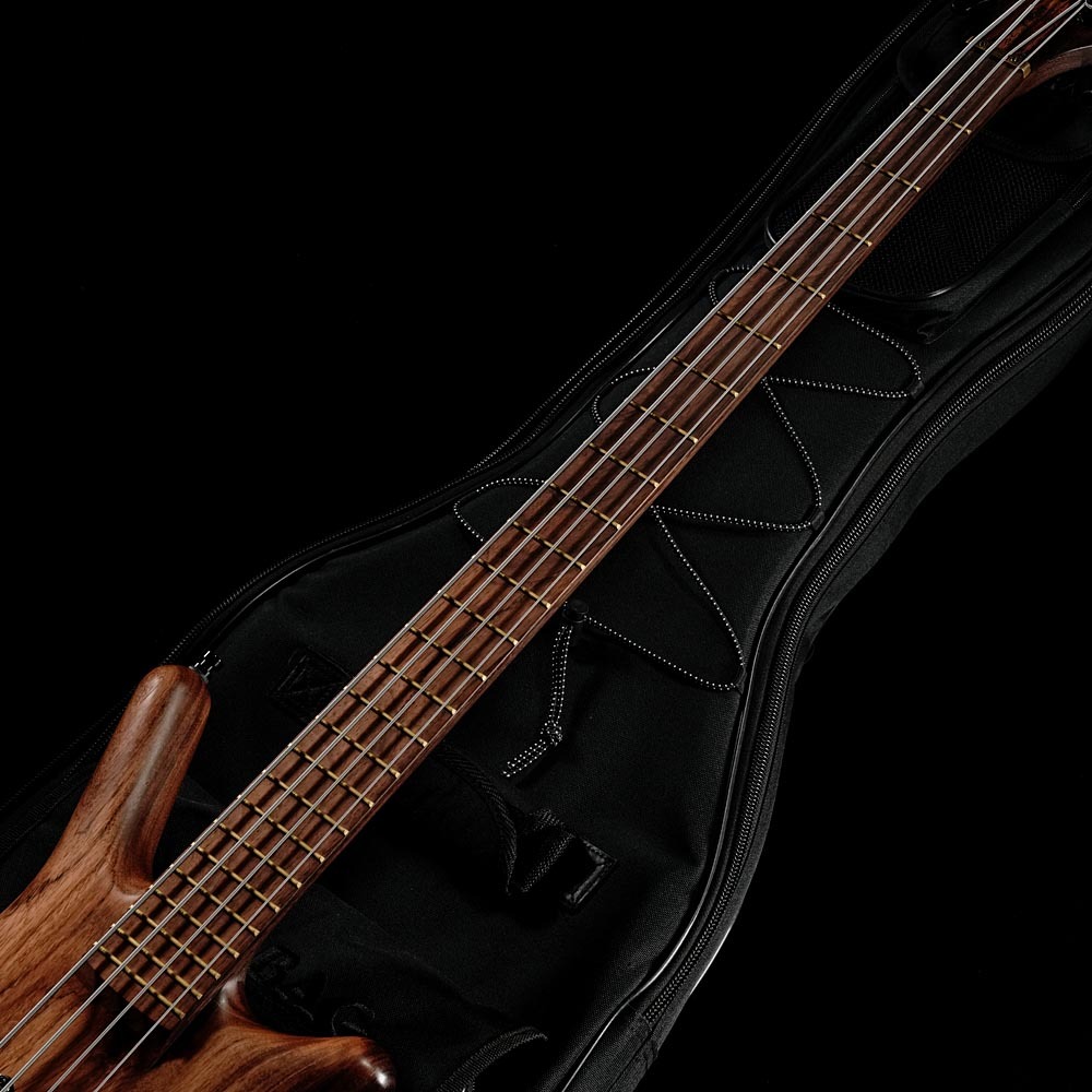 1484shibuya's tweet image. ブラジリアンローズウッドボディーのWarwick Custom Shop Thumb Bass 
サムのネックスルー4弦でハカランダ。

ある意味でWarwick最上位とも言える一本です。
#Warwick