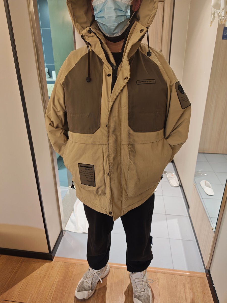 “主人，小狗到时间该去脱毛了🥺”
“小狗，既然既然到了我的手中，可就能随你愿了哦😏，那就上半身绑成木乃伊出门吧～”
“汪qwq”（被封嘴）

S: <a href="/GdzjsuiyuanS/">随缘S</a>

#sm #调教狗狗 #调教 
#puppy #人形犬 #人犬
