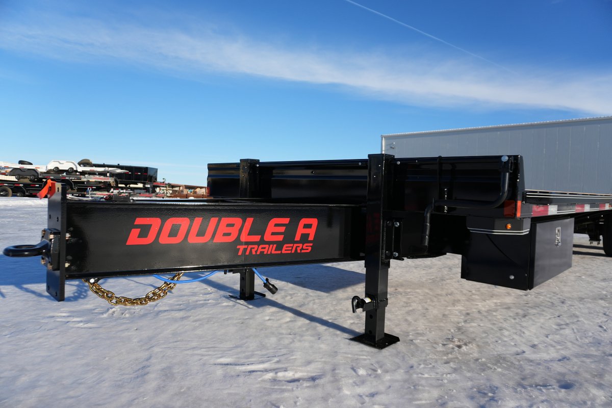 DA_Trailers's tweet image. This 32' HB208 is loaded up with CONQUR Ramps, 2 10K Lippert Axles, and a 36" Side Toolbox. 🔥

What more do you need? 

#doubleatrailers #deckover #bumprepull #highboy #builttough