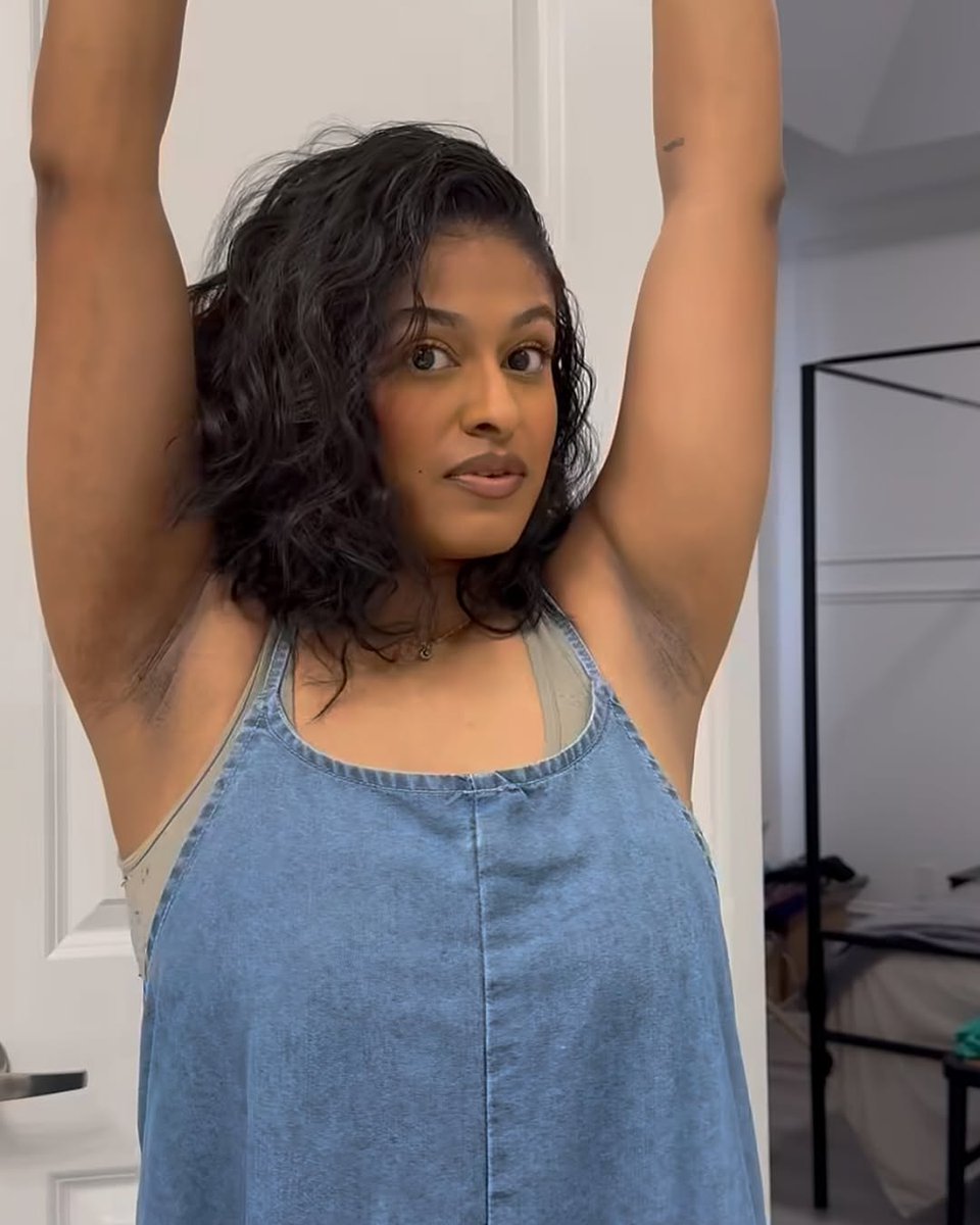 dj_rihya11's tweet photo. This is the best colour for a lickableeeee armpiiiiiiiit https://t.co/RFcbk3IK8P
