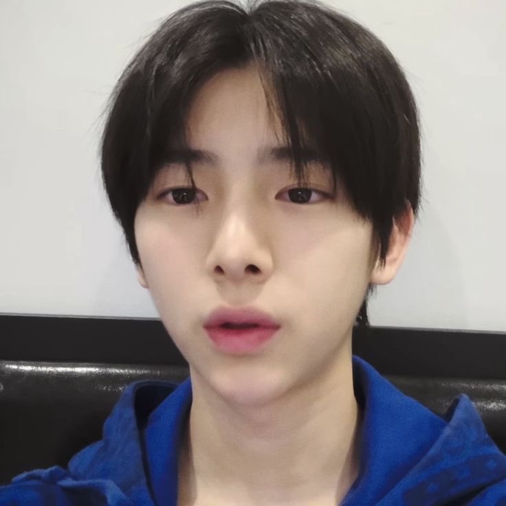 juhoonwink's tweet image. ˖ ࣪ ꉂ🗯˙ #juhoon #주훈 is everyone’s favorite blue ! 🫐⃟.꩜‹—