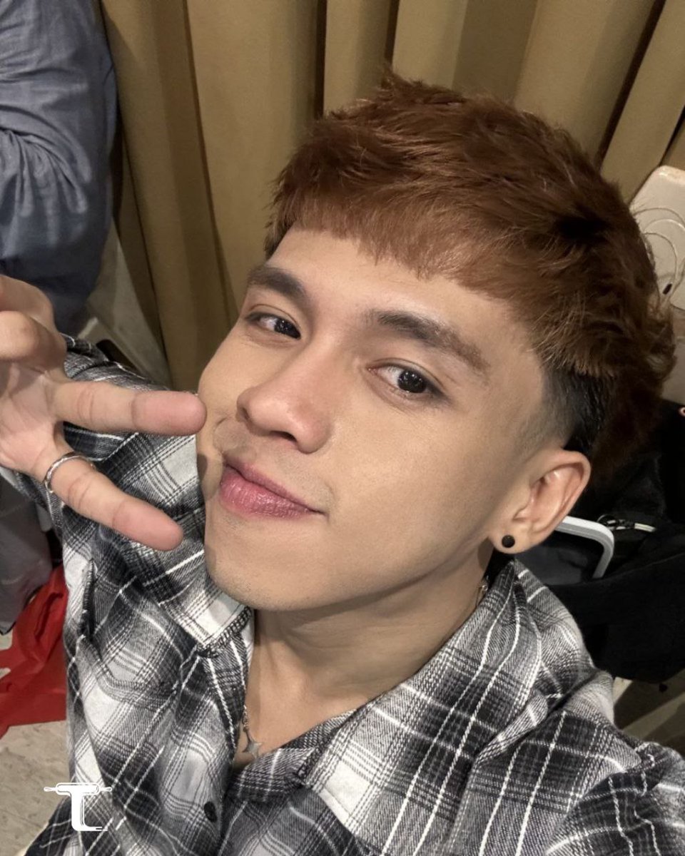 tatinapayofc's tweet image. 📸 [022026] PPOP CAMPUS TOUR SELFIE 🍞
📍 CENTRAL COLLEGES OF THE PHILIPPINES

AZTER Tatin electrified CCP's stage with performances. A massive thanks to Centralians and Twinkles for your cheers and love. ✨️

#TATINAPAY #PPOPCampusTour
#AZTER #AZTER_TATIN
@azter_tatin