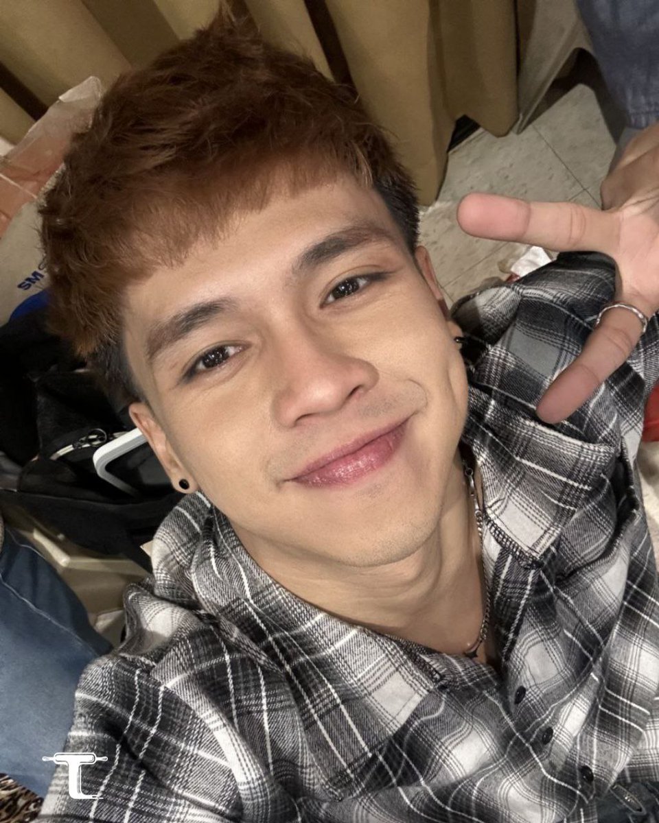 tatinapayofc's tweet image. 📸 [022026] PPOP CAMPUS TOUR SELFIE 🍞
📍 CENTRAL COLLEGES OF THE PHILIPPINES

AZTER Tatin electrified CCP's stage with performances. A massive thanks to Centralians and Twinkles for your cheers and love. ✨️

#TATINAPAY #PPOPCampusTour
#AZTER #AZTER_TATIN
@azter_tatin