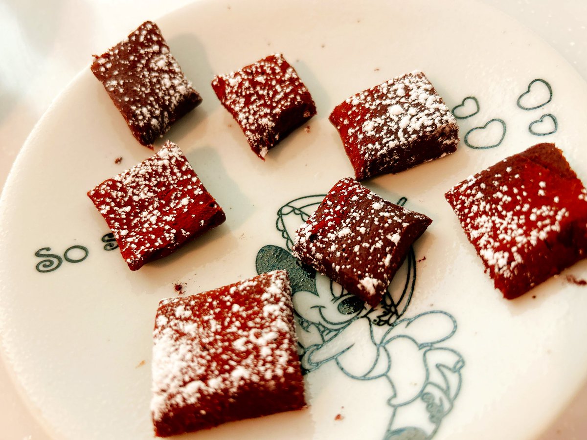 Splatoon_aimero's tweet photo. バレンタイン終わったけどつくった🍫
生チョコっ！！ https://t.co/nu9UfN1W6g