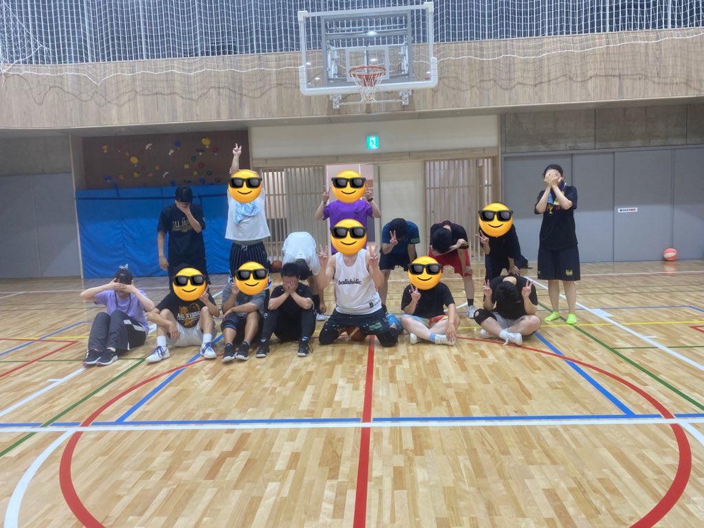 rainbowbsk's tweet photo. 関東LGBTQバスケ🏳️‍🌈

明日【2/22】19:00〜21:00
東京駅付近の体育館で開催します🏀

現段階で15〜17名です！
初心者もいますので大歓迎🔰
参加したい方はお気軽にお声がけください🙌

#LGBTQさんと繫がりたい 
#セクマイさんと繋がりたい
#関東LGBTQバスケ https://t.co/YgI8Tmpqu0