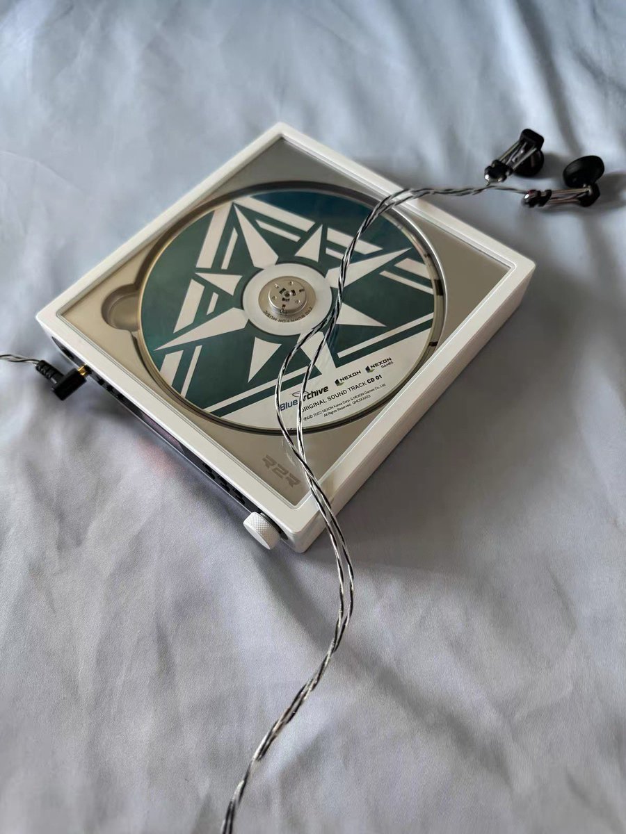 FiioWillson's tweet image. IT'S Time to listen CD

#fiio   #cd  #cdplayer