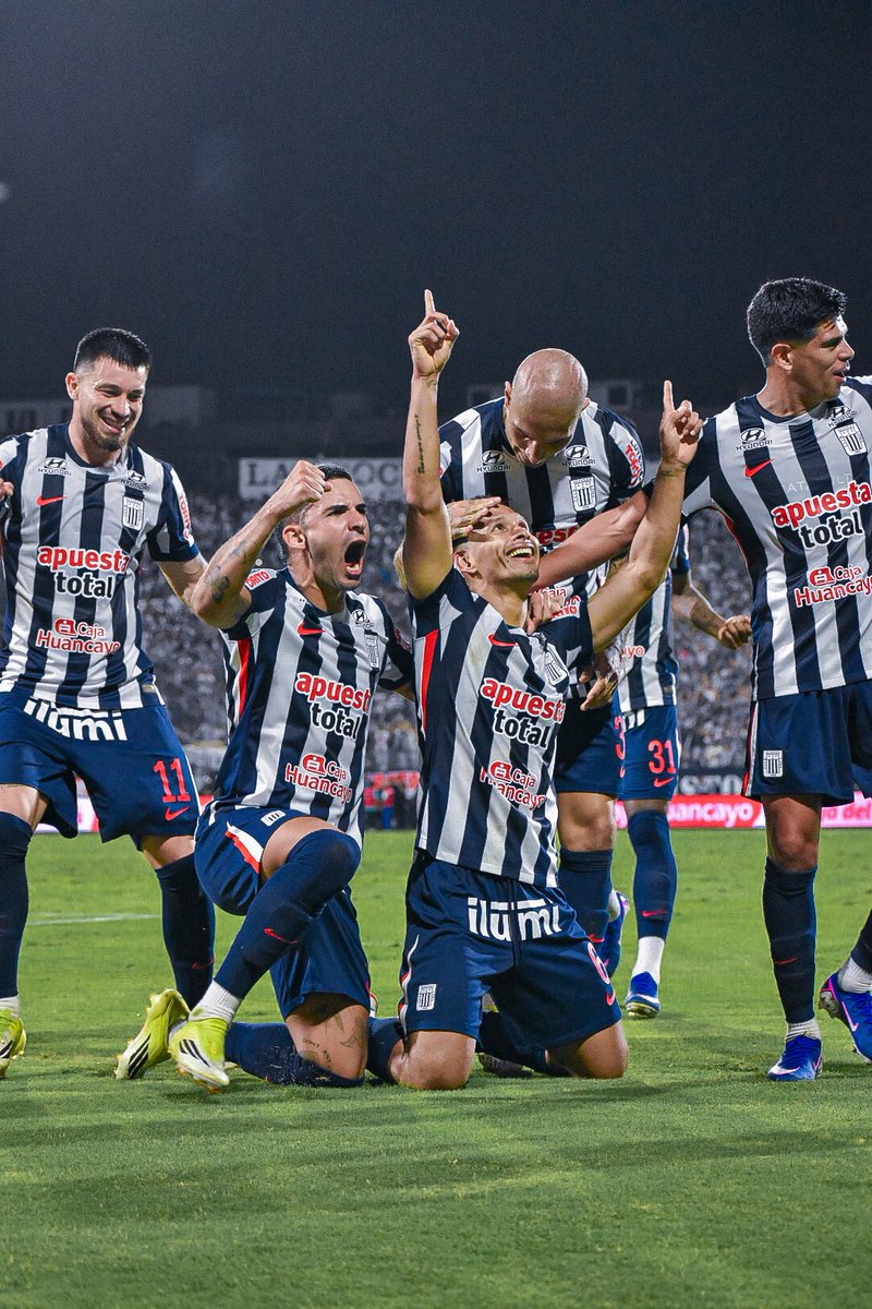 Renzo Garcés volvió a comandar a Alianza Lima y marcó el 1-0 ante Sport Boys en el momento más necesario para llegar al gol

📸 <a href="/agenblanquiazul/">Agencia Blanquiazul</a> 

#AlianzaLima #SportBoys #LIGA1