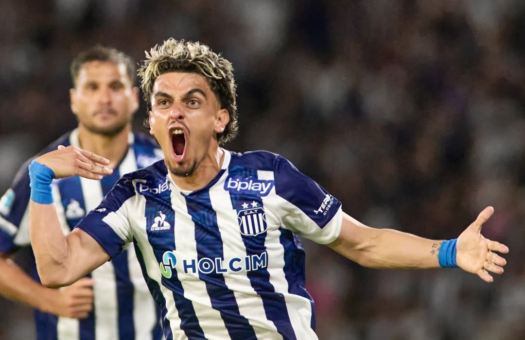 CRISTIANO RONALDO? NO! RONALDO MARTINEZ 77⚡