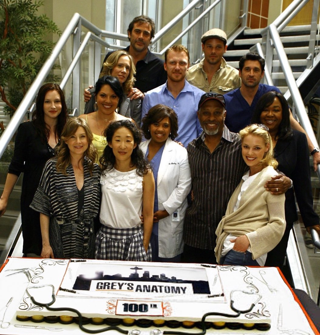 greysanatombei's tweet photo. o elenco na festa dos 450 episódios, mas houve um tempo….. https://t.co/7stG2PnSb8
