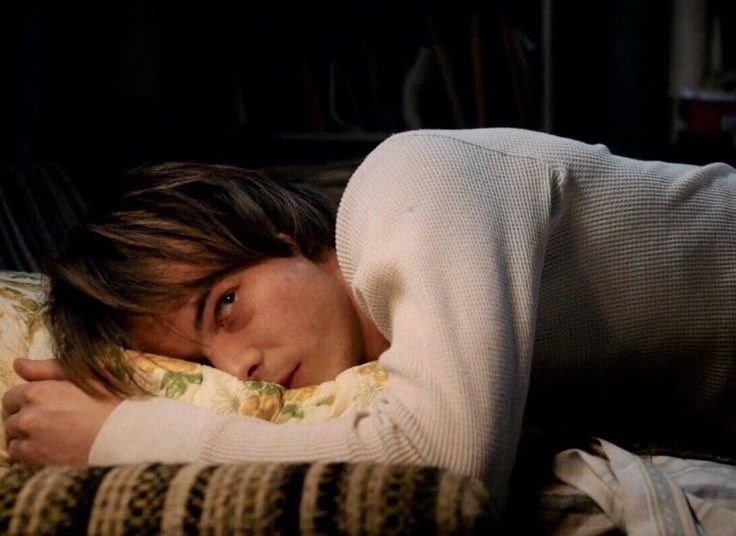 byerscentric's tweet photo. jonathan being a stomach sleeper with his face always buried in the pillow is so cute to me 💕💕

he’s such an adorable sleeper https://t.co/sijhPZhhWa