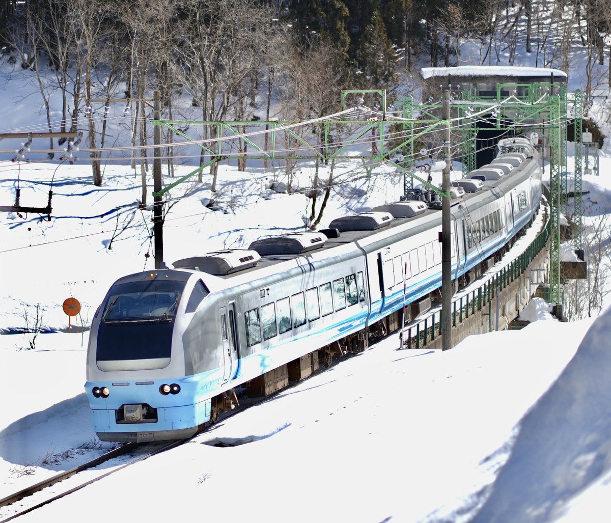 特急『ほくほく十日町雪まつり号』 ＃E653系1000番代カツK71編成(水色)