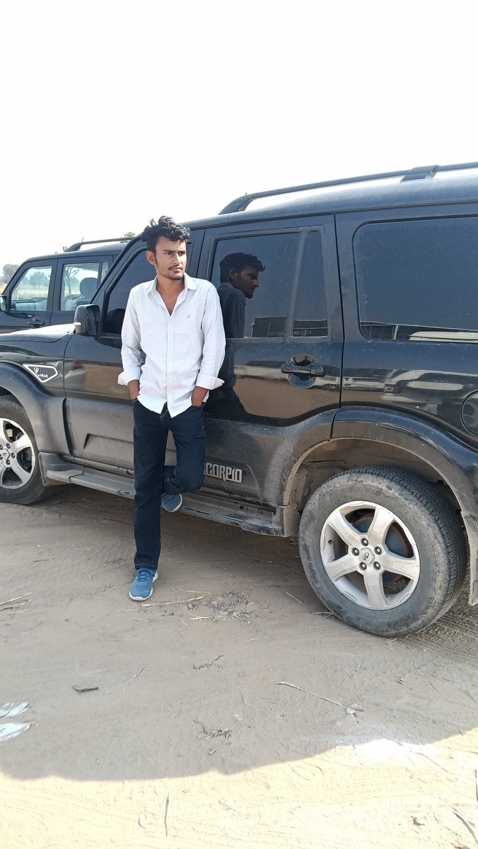 rakeshgoraa's tweet photo. Black  scorpio 🦂 https://t.co/XCm230Yje8