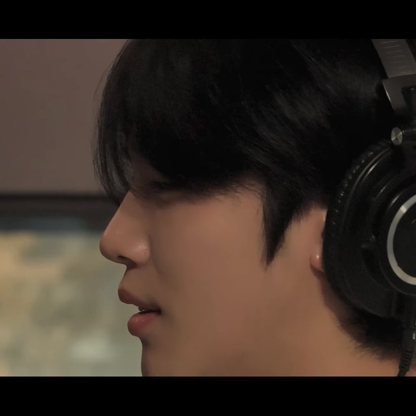 เป็นหน้าที่เห็นกี่ครั้งก็อภัยให้ได้ 
ไม่มาอัพเดทเป็นเดือนๆ มาครั้งเดียวที่บ่นไว้ลืมหมดเลย ~ เฮ้อ ใจเรานี่เนอะ