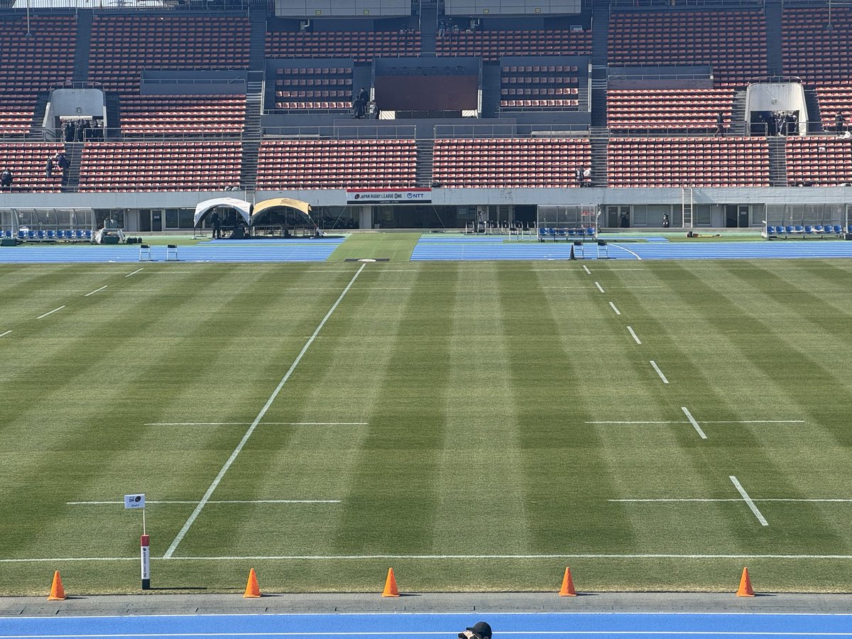 yoyuesa's tweet photo. 今日の遠征先は、駒沢
東京BRを初めて生観戦
風がほとんどなく、日射しが暖かい
眠くなる
#東京BR 
#浦安DRocks https://t.co/lEgxSEyMMi