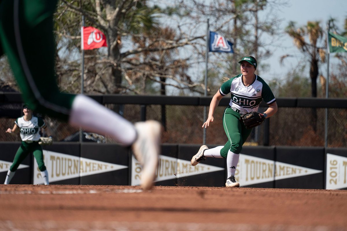 Ohio Softball Defeats Notre Dame on Second Day at UCF Space U Classic

Recap: bit.ly/4kX2LQL
Game 1 Box: bit.ly/4atYdOd
Game 2 Box: bit.ly/4aY19mp

#OUohyeah