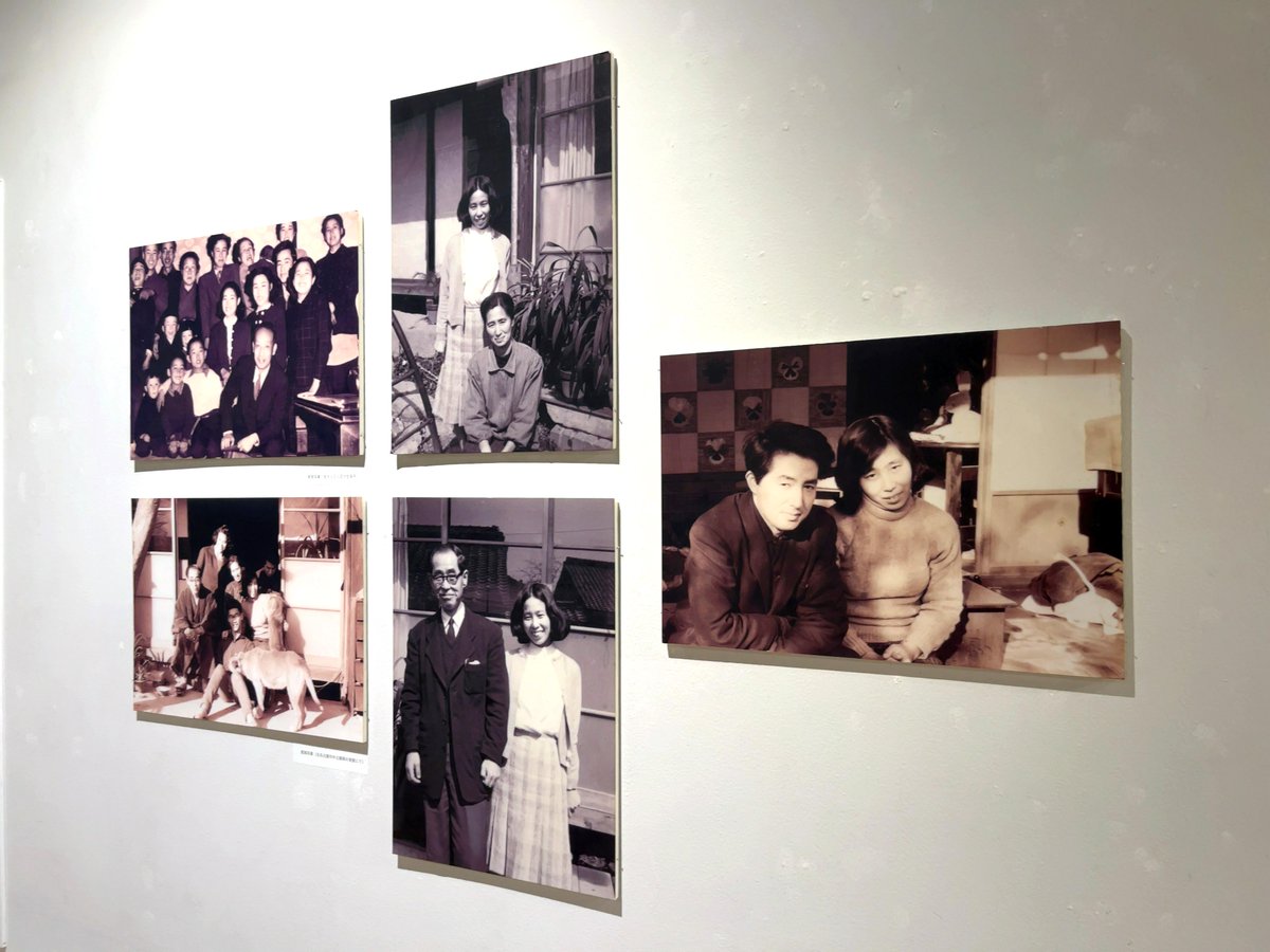 kh_museum's tweet photo. 企画展「辻邦生と辻佐保子」いよいよ最終週となりました。邦生と佐保子が手掛けた仕事に加え、家族や仲間たちとの交流がふたりの作品や研究に強く結びついていることが感じられる展覧会となっています。
2月23日(月・祝)は通常通り19時まで開館です（入館は18:30まで）。どうぞお見逃しなく🕊️ https://t.co/hCPQUluRR2