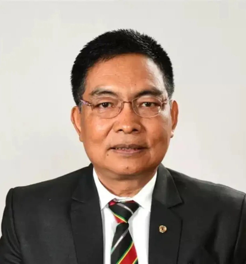 So, Meiteis nearly beat him to death. 
No apology from the attackers to date yet he went to Imphal to make peace.

What tf is that logic?

It’s like getting attacked today, then showing up at their door tomorrow begging for friendship while they’re still ready to finish the job.
