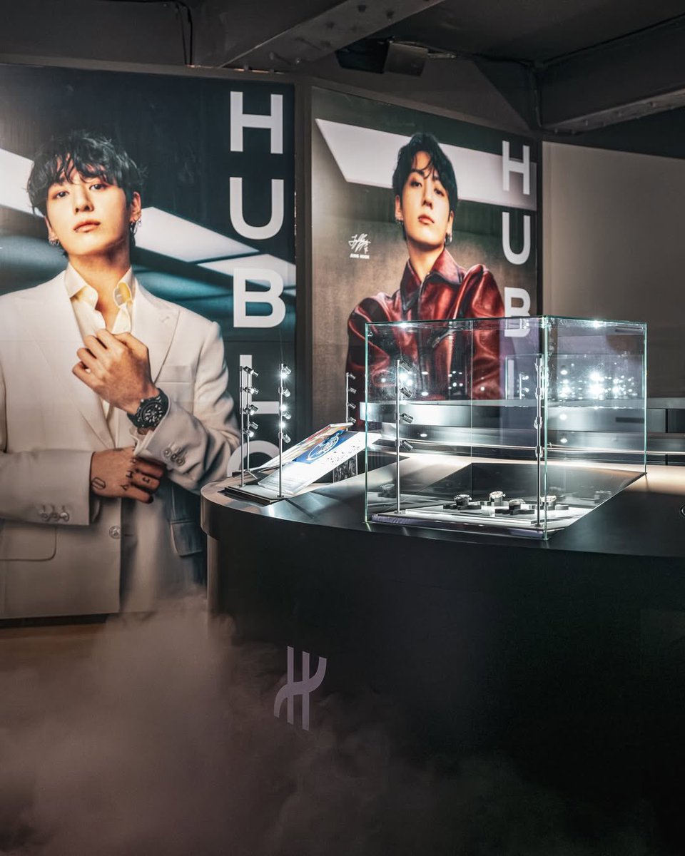 STRX HOUSE ซึ่งเป็นสถานที่จัดงานเปิดตัวสุดยิ่งใหญ่ของ “จองกุก” ในฐานะ Global Brand Ambassador ของ .<a href="/Hublot/">Hublot</a> ได้โพสต์คลิปเบื้องหลังการจัดเตรียมงานสุดพิเศษครั้งนี้ พร้อมภาพบรรยากาศและการตกแต่งภายในงาน ผ่านบัญชี Instagram อย่างเป็นทางการ 🤩🥂✨ 

HUBLOT GLOBAL AMBASSADOR JUNGKOOK