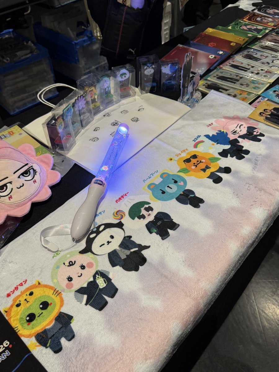 Get ready to shop GMMTV OFFICIAL MERCHANDISE at the “GMMTV FANFEST