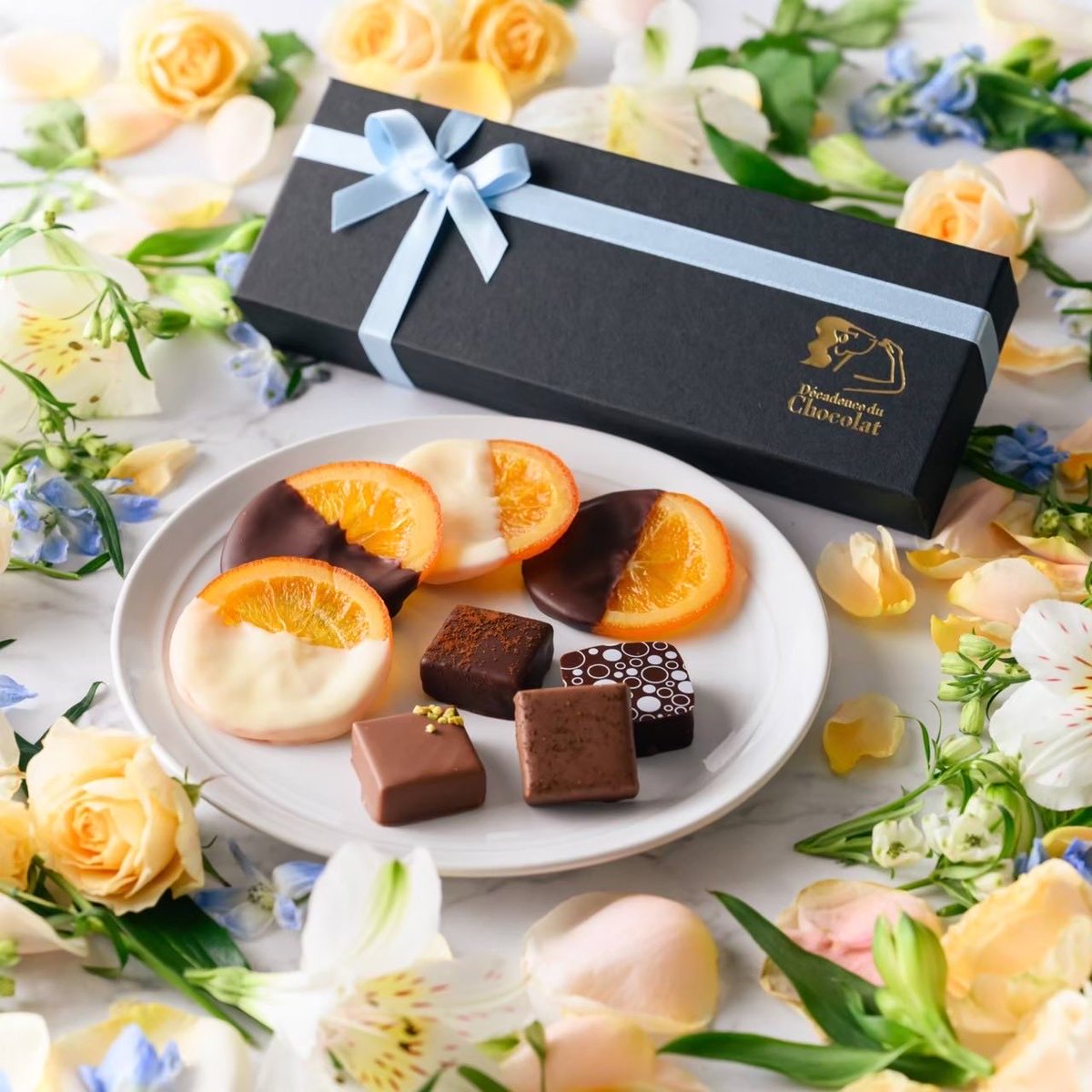 ホワイトデー2026がスタートしました🤍 ボンボンショコラ🍫 とホワイト