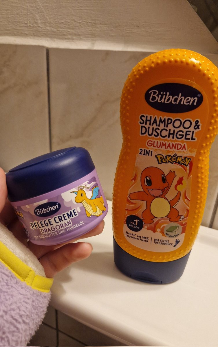 Heliuwum tweet media