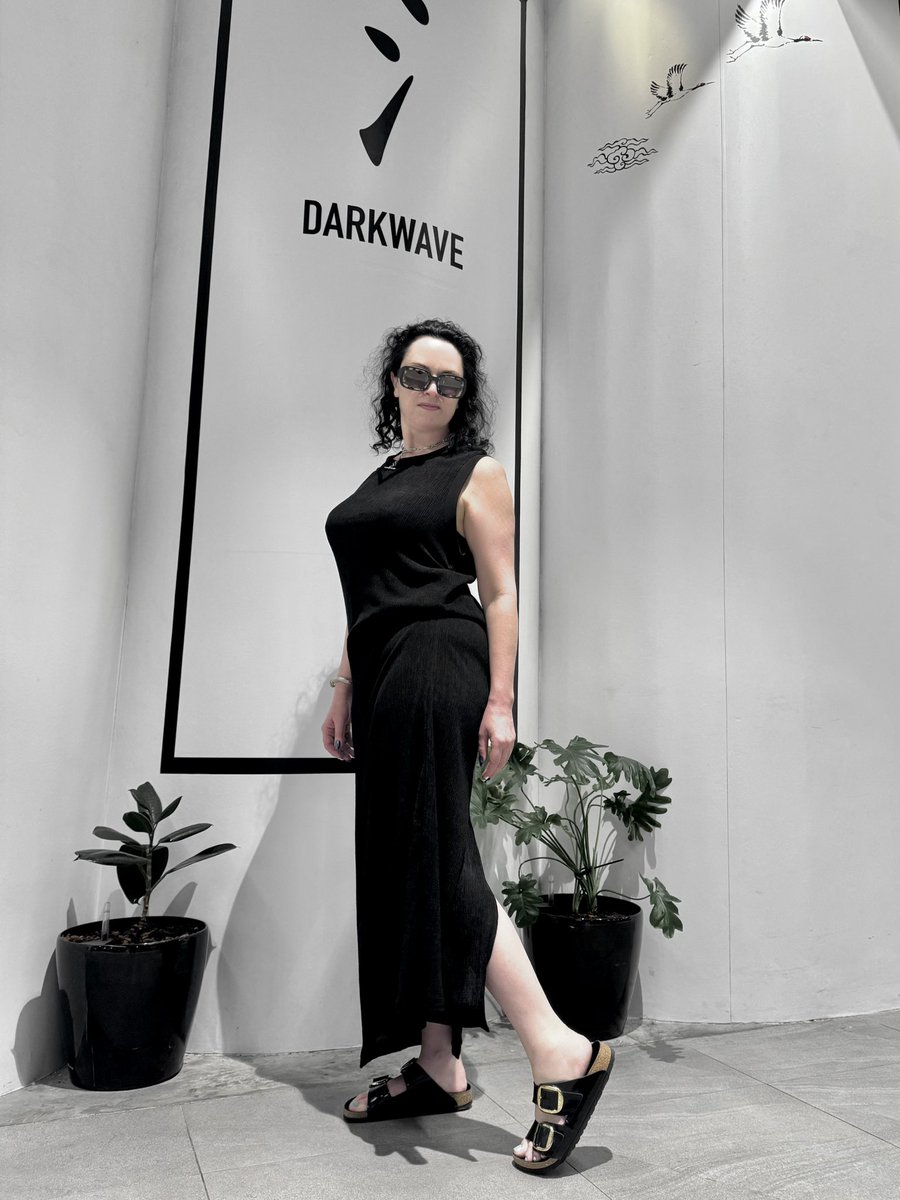today’s tribe:
Seen in Blackwood Adjustable Long Tank Top from DEPRESSION. 

“This is Dark Wave. You Belong.”

#DarkWaveCommunity #DepressionLabel #OOTD #Singapore
