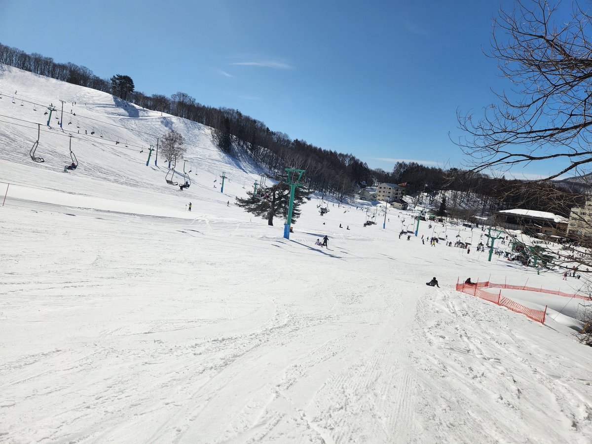funkycapricorn's tweet photo. 水上似て。スキーなう。
暑い☀️ https://t.co/hQePhJb6C2