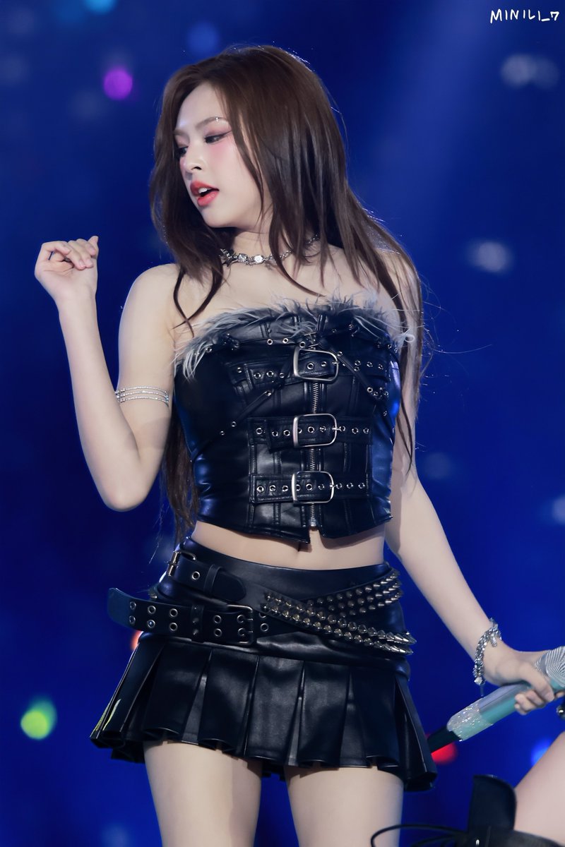 치키타 tweet media