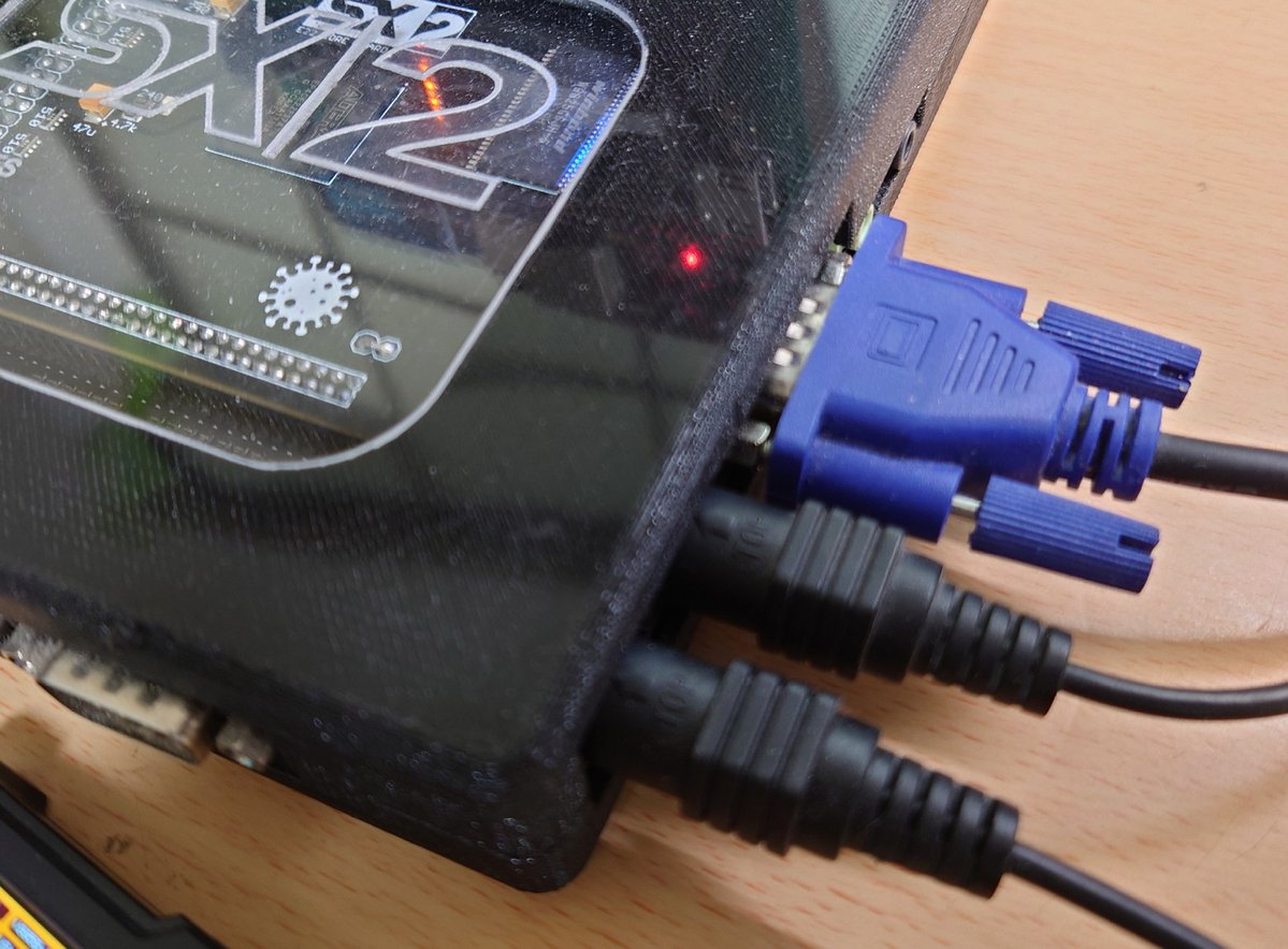 私は趣味でMSXのカートリッジやソフトを作って遊んでいいて動作確認に