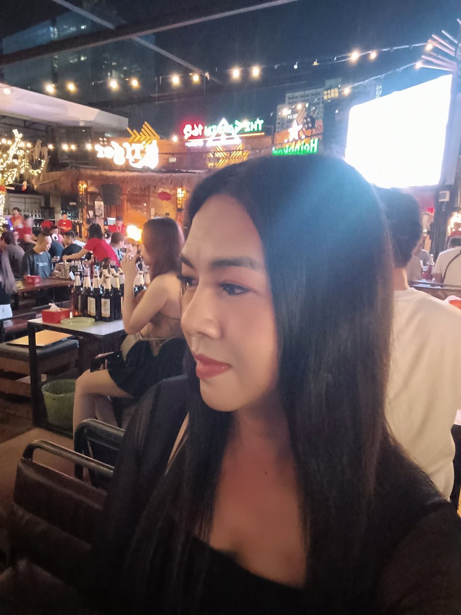 สาวสองรับงาน💦 tweet media