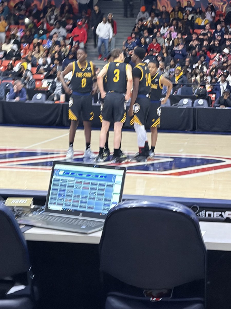 Jennifer Custer tweet media