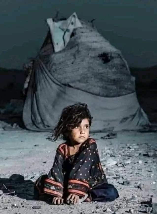 MaidahMuhammad's tweet photo. محشر میں وہی رات پڑے گی تمہیں بھاری
جو شب  تیرے  ہمسائے نے فاقے میں گزاری https://t.co/cf7HT3XJCI