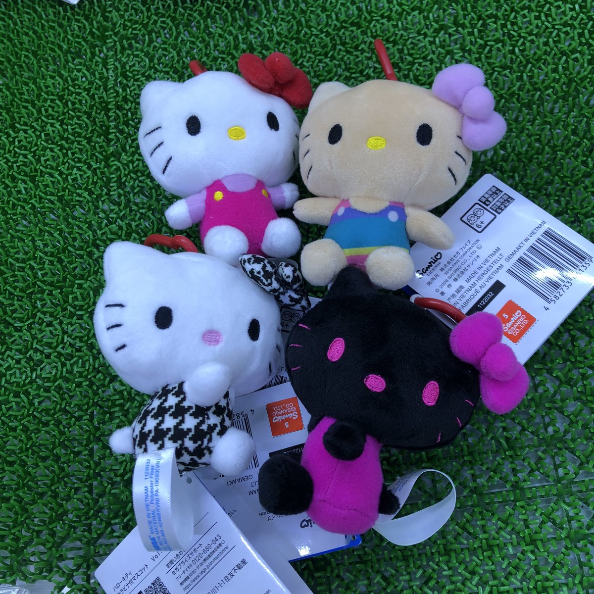 ❣️新品紙タグ付き❣️ ハローキティ　トナカイ　ぬいぐるみ　特大　レア　レトロ ﾔﾋﾟｮ💨入荷ちたｲﾖ🫵🏽 #ハローキティ ・カラビナ付マスコットvol.2