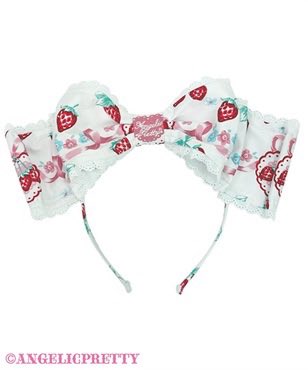 🎀再入荷のお知らせ🎀 ・Strawberry Cake Partyシャーリングジャンパー