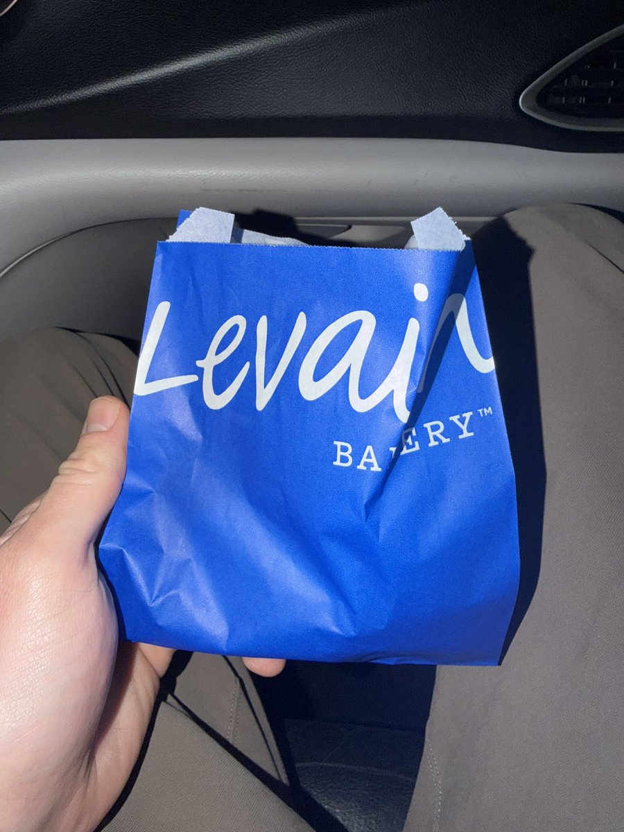 stockxsucks's tweet image. locked in #RoadTo300