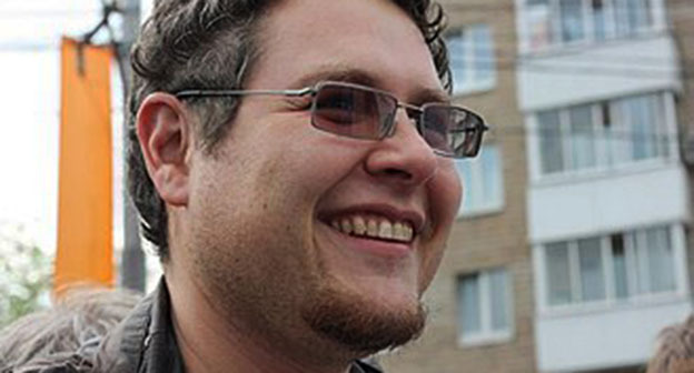 CaucasianKnotEn's tweet image. ournalist Vladimir Sevrinovsky*, known for his reports and documentaries on the North #Caucasus republics, has been added to the Russian Ministry of Justice's register of foreign agents. 

#news #freePress

* listed as foreign agents.

More: eng.kavkaz-uzel.eu/articles/72976