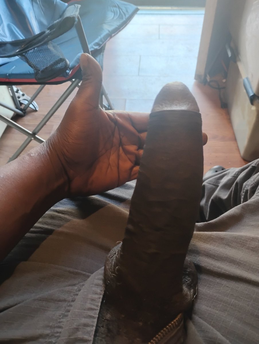 JoeCollins54972's tweet photo. @playmatekandii Damn i wish that was my 11to12 inches in you shit https://t.co/24qyEo9qca