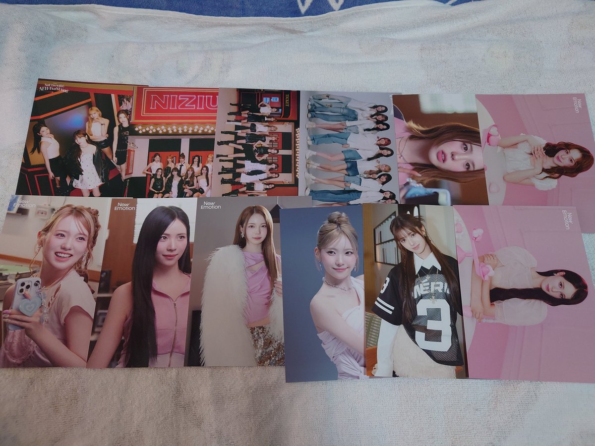 NiziUラントレ交換 譲 画像1.2 求 画像3.4 アヤカちゃんピンク背景は