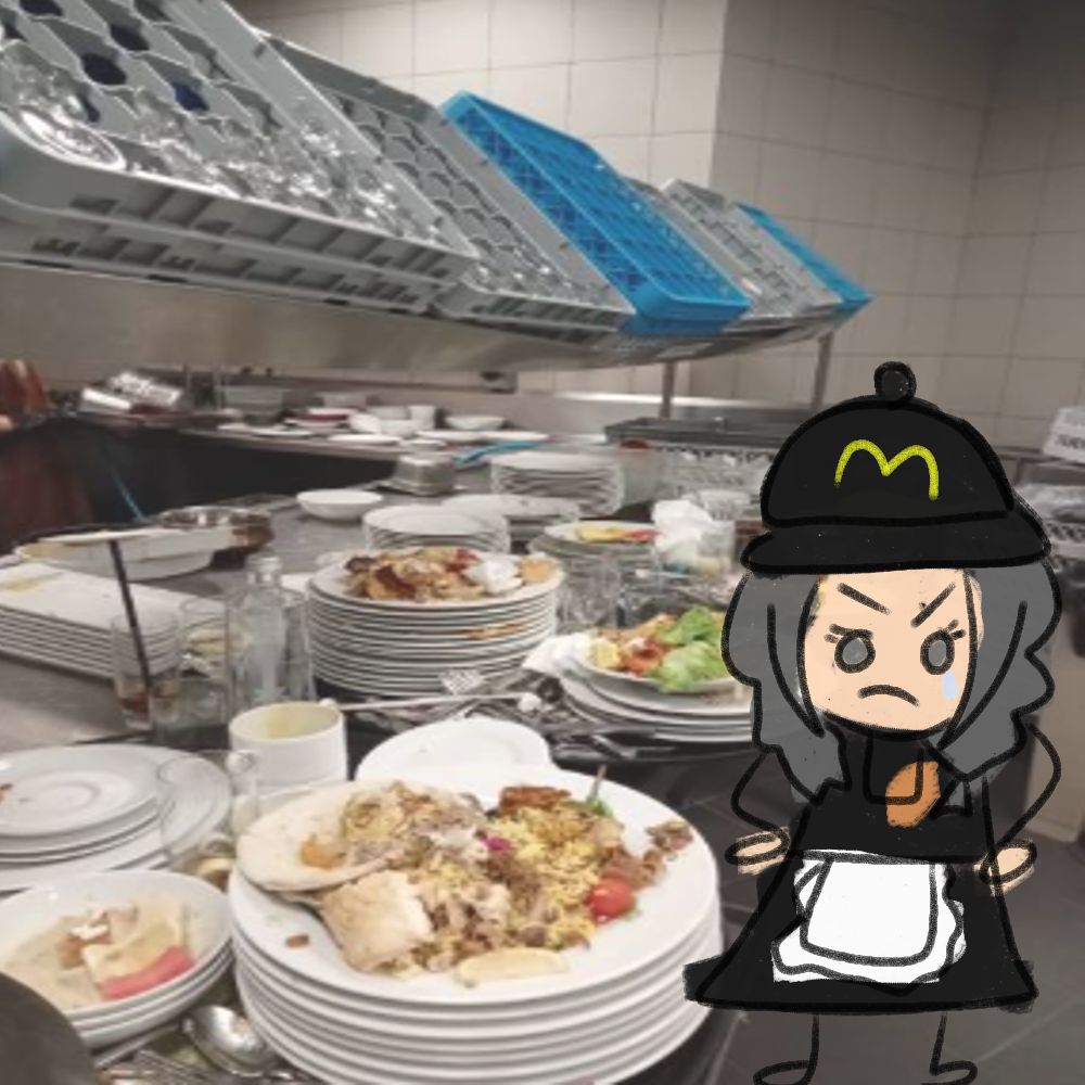 No les caga cuando la gente va a comer 5 minutos antes de cerrar?!?! Y ahora quien va a lavar todos estos platos?!