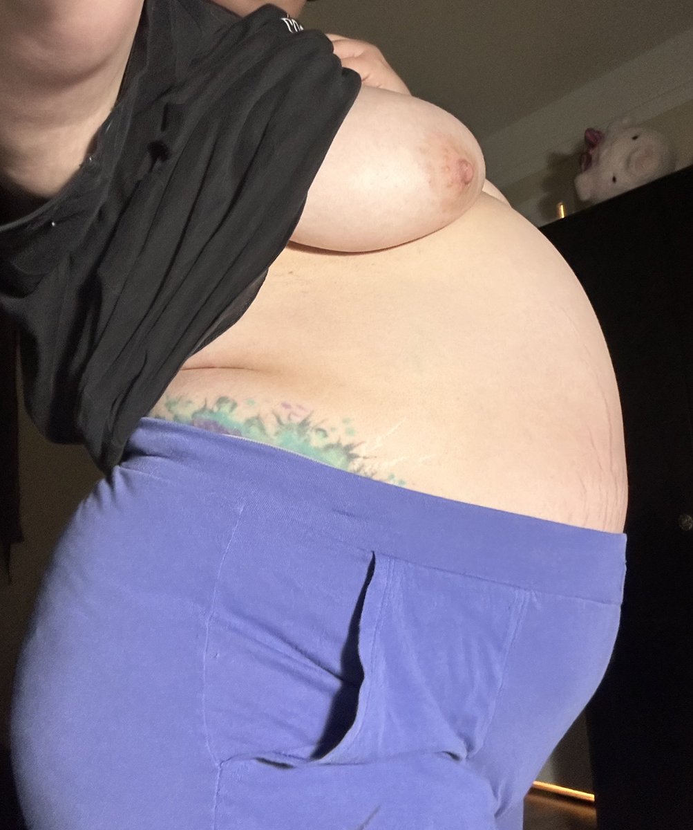 Gumgum 🔞 tweet media