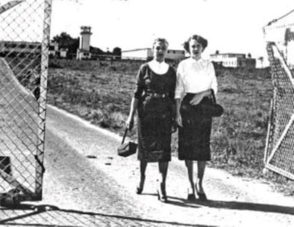 Haydée y Melba, las mujeres del Moncada, eligieron asumir la historia con nombre propio, sin esconderse, sin pedir clemencia, sin traicionar a sus muertos.
¡Gloria eterna!
#CubaEstáFirme
#MujeresEnRevolución