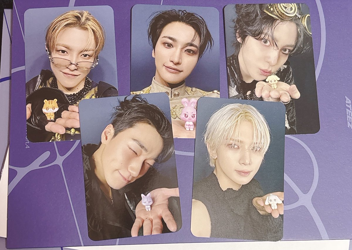 나에게도 이런일이😱😱😱

사웨가 앨범은 15개 주고 포카를 5개 준 사건
꼭 영상 찍으세요 다들😭