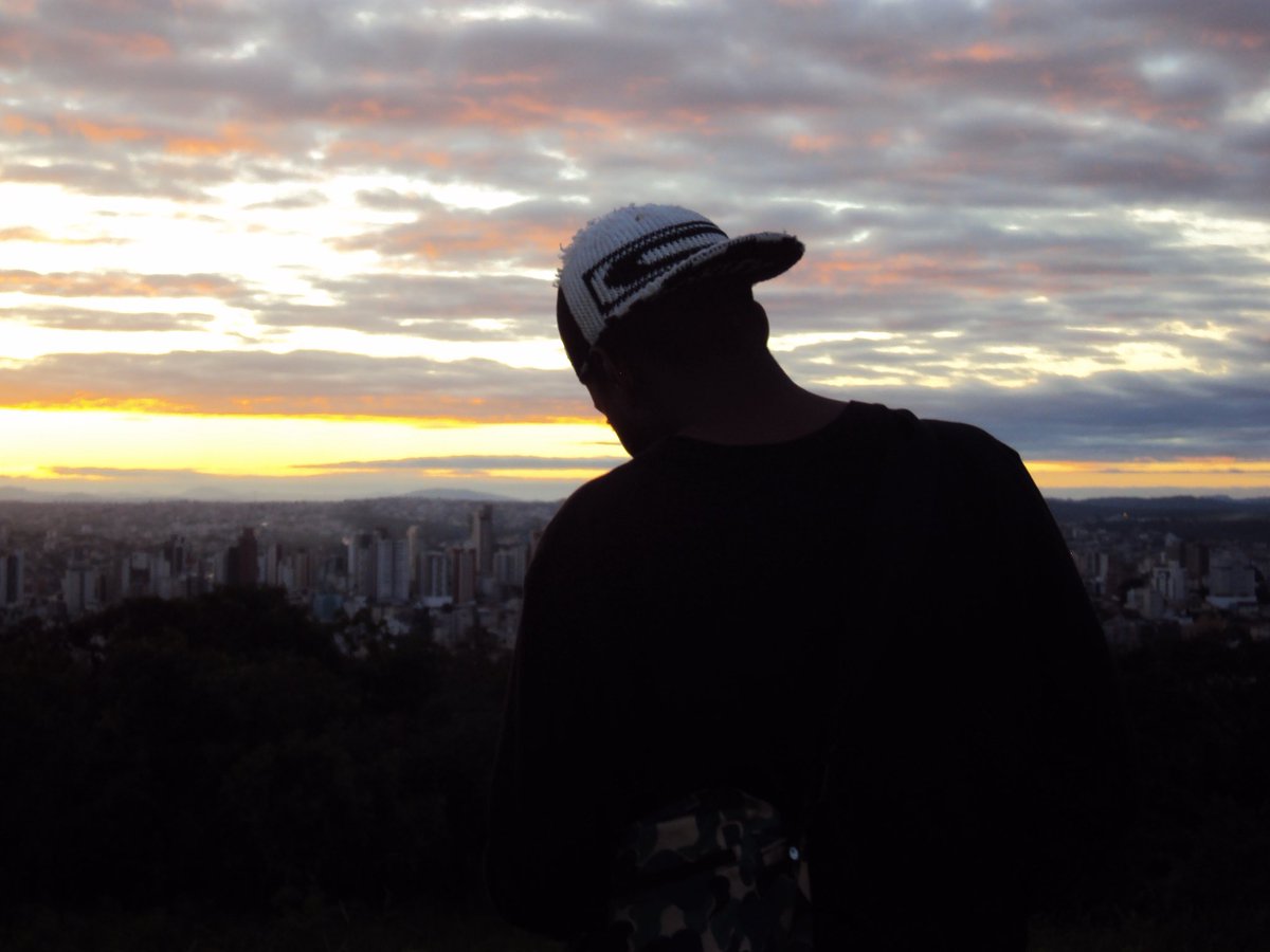 samsillvva's tweet photo. achados da cybershot https://t.co/tiDkcpBuVt