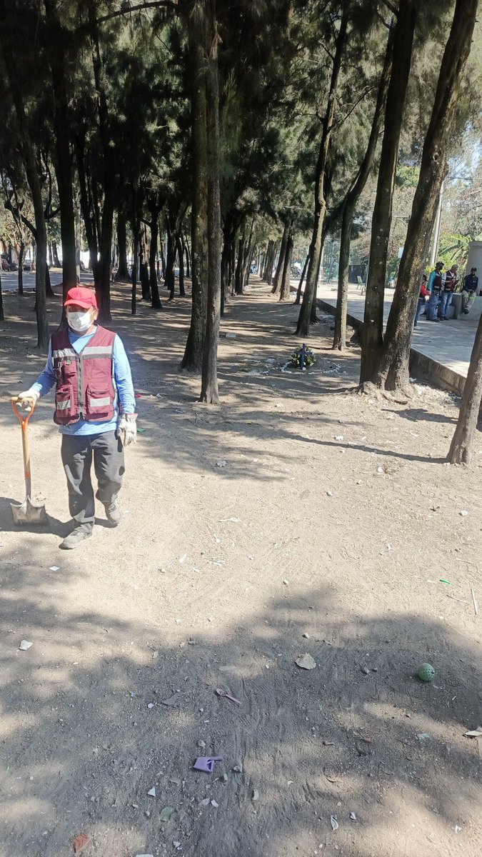 ¡Seguimos limpiando nuestra casa todos los días!
Hoy levantamos 200 toneladas de basura en Churubusco y Apatlaco y dejamos ese espacio limpio.
Este espacio es de todas y todos; ayudemos a mantenerlo limpio.