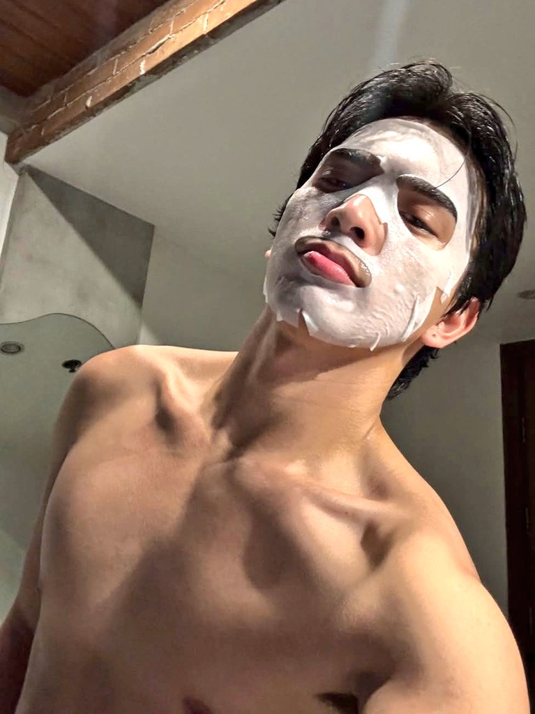 gelograph's tweet photo. kagatin ko yan raven eh 😍 https://t.co/jjp3RSjy7p