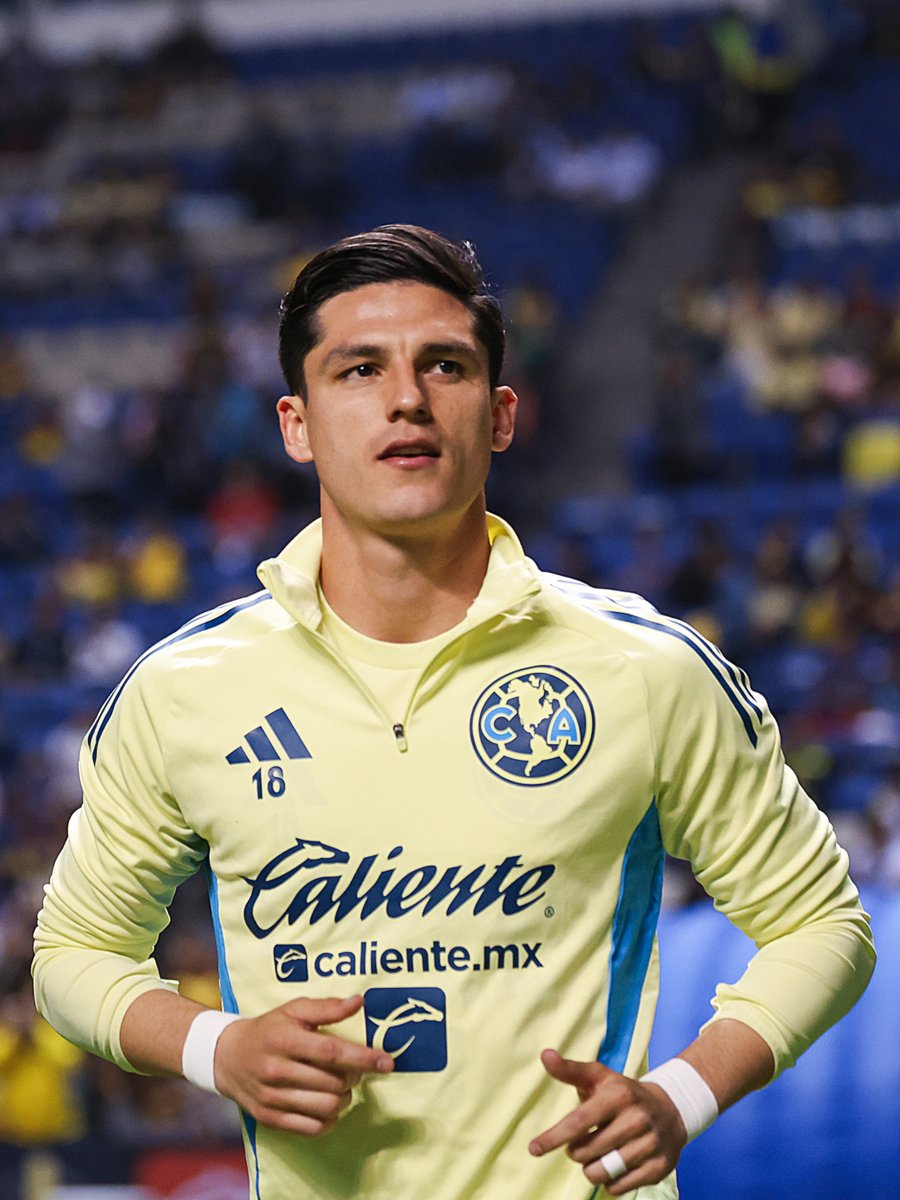 ClubAmerica's tweet photo. ¡Estamos listos para jugar! ⚽️🔥 https://t.co/aymyrQq4lq