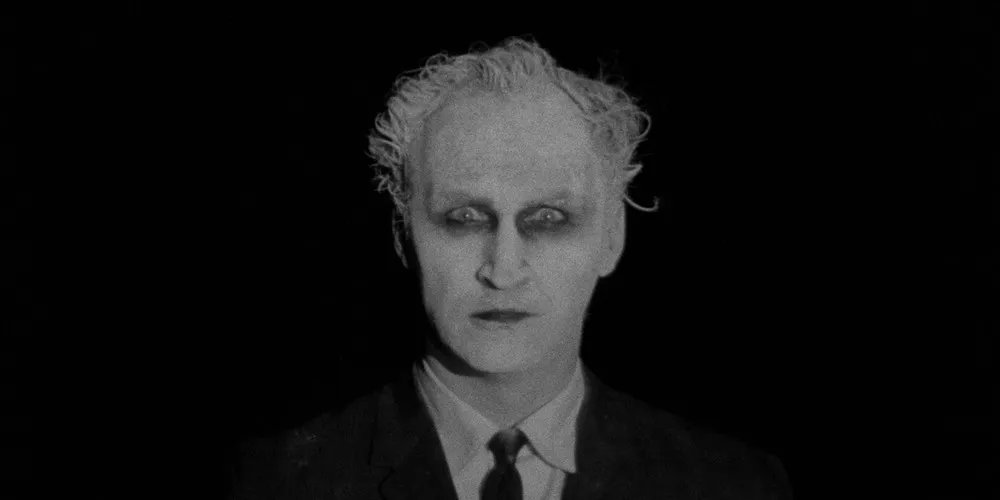 Daniel Hood tweet media