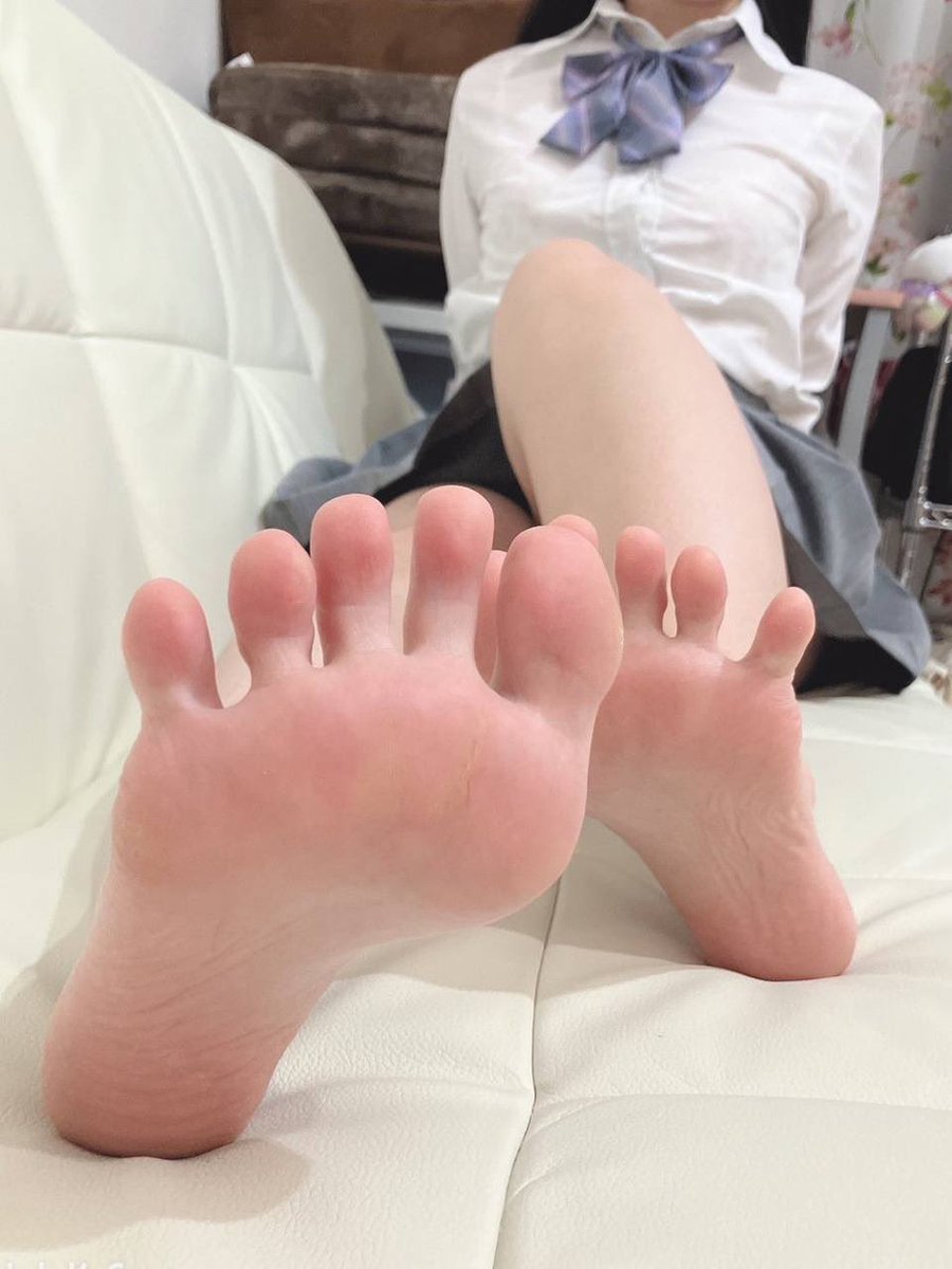 cara3bell's tweet photo. 男生和一个女生做久了，真的会腻吗？ https://t.co/NAN6GDD0TF